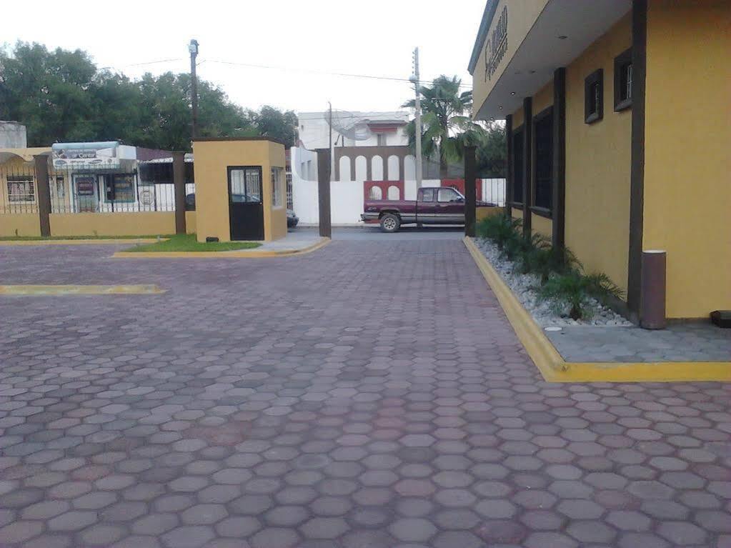 Monte Salerno Hotel & Suites Montemorelos 外观 照片
