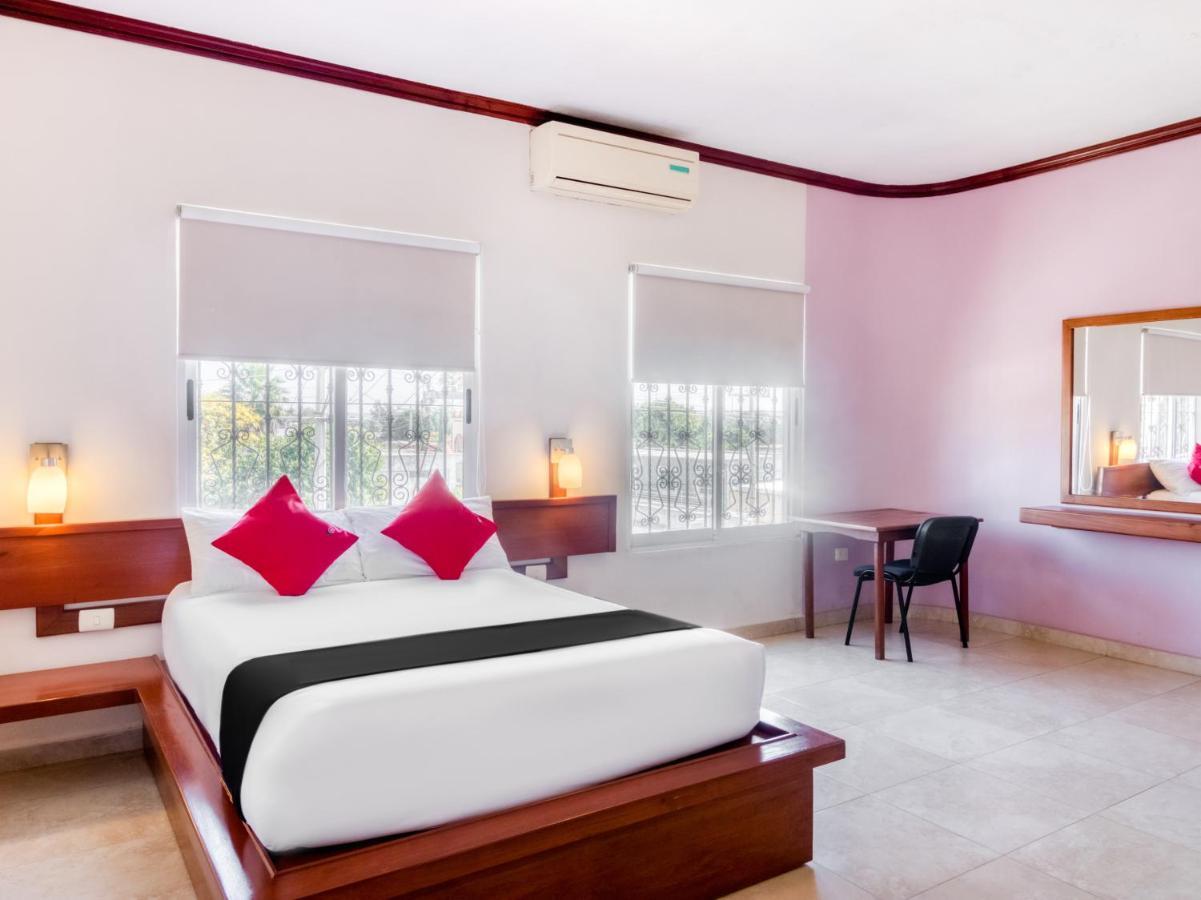 Monte Salerno Hotel & Suites Montemorelos 外观 照片